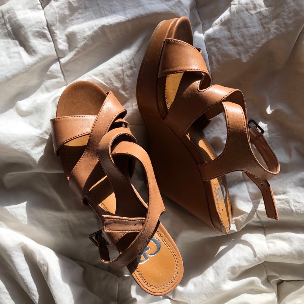 Gianni Bini wedges